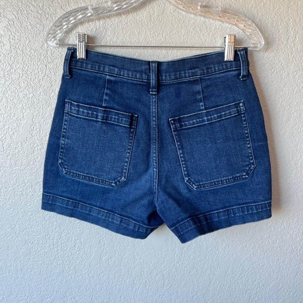 *FIRM PRICE* J. Crew button front denim shorts with front patch pockets sz 28 - Picture 3 of 9